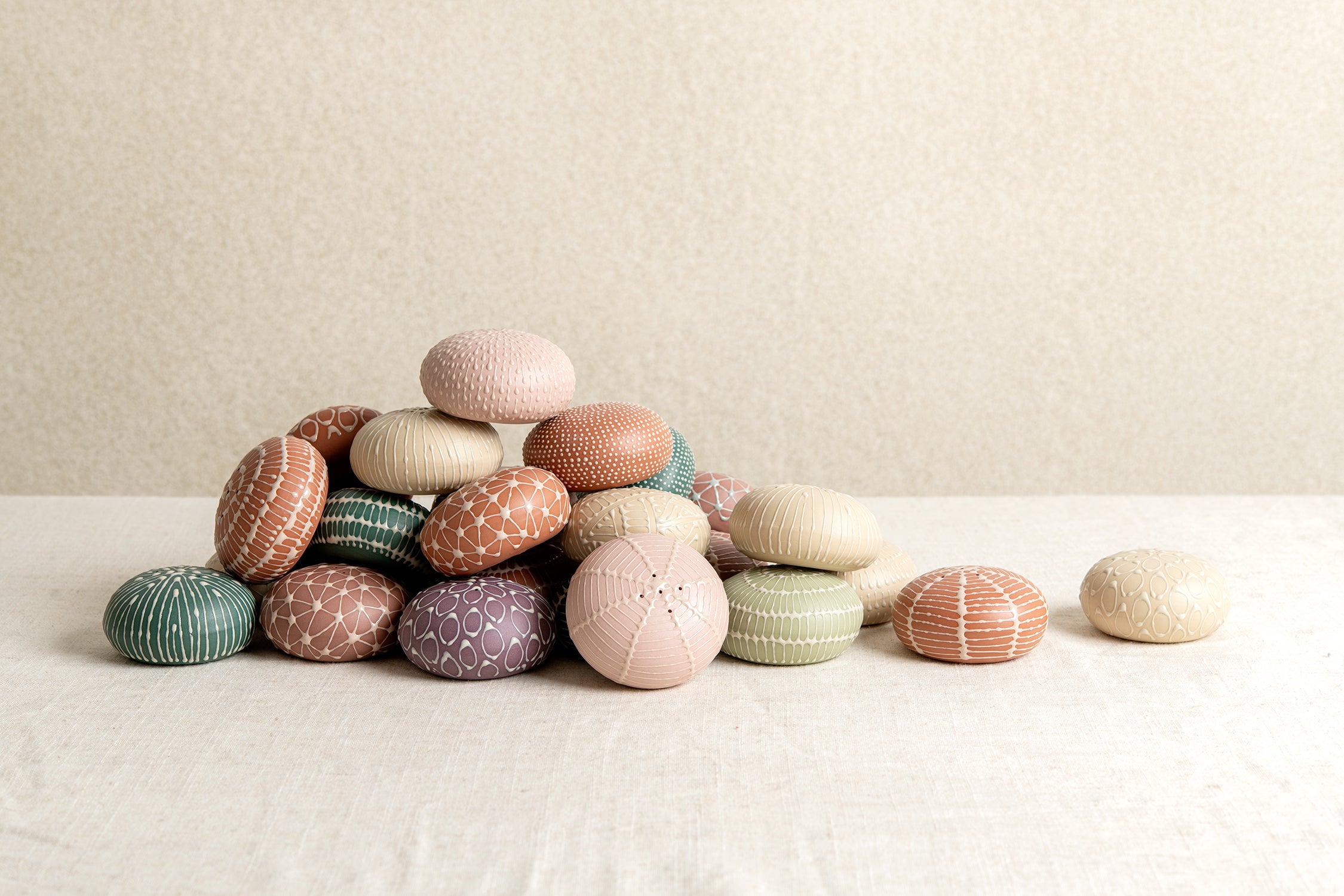 Salt and Pepper shakers - Maiyan Ben Yona - Ceramic Studio