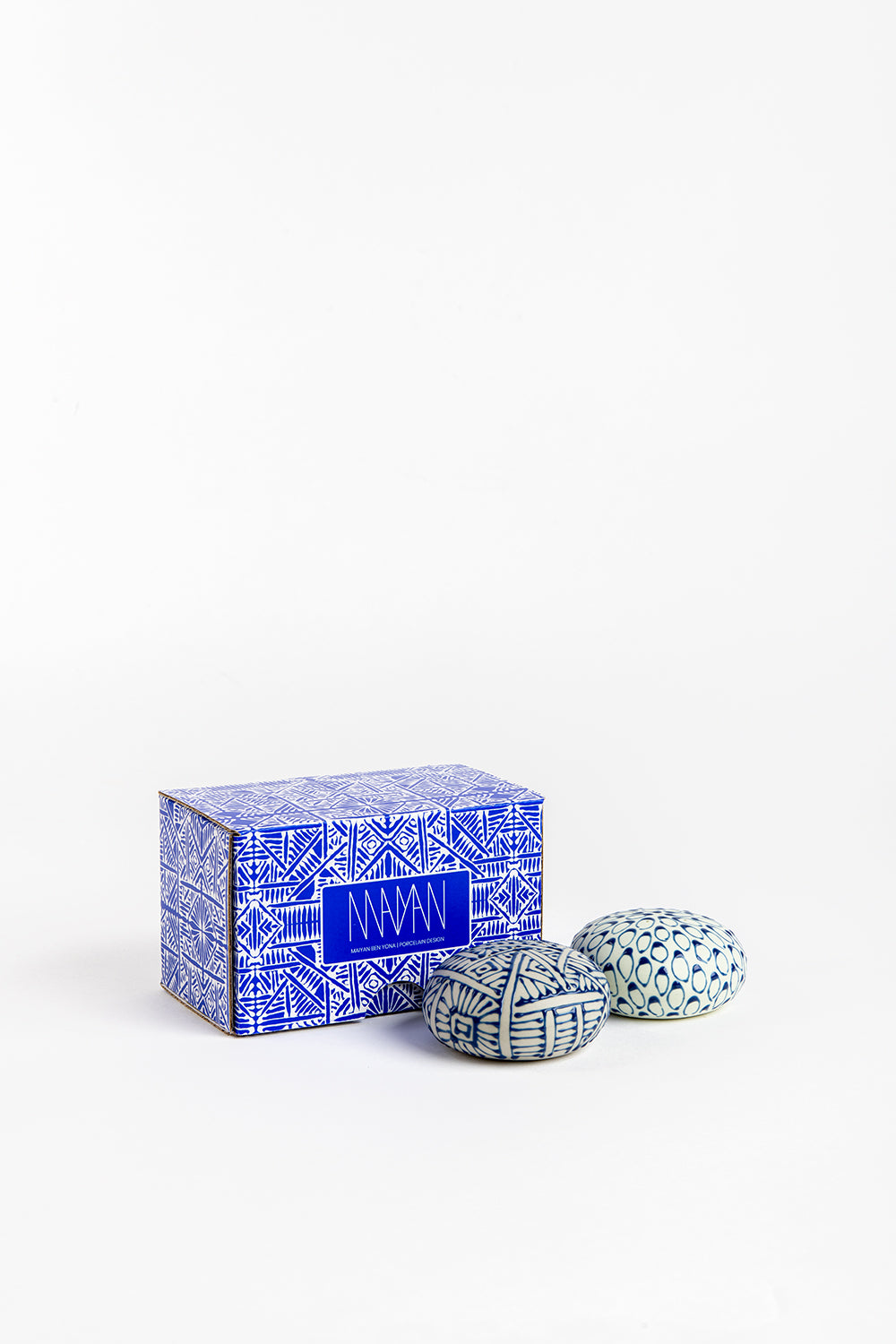 salt and pepper shakers