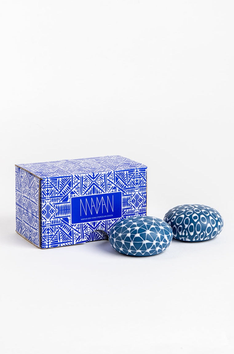 salt and pepper shakers