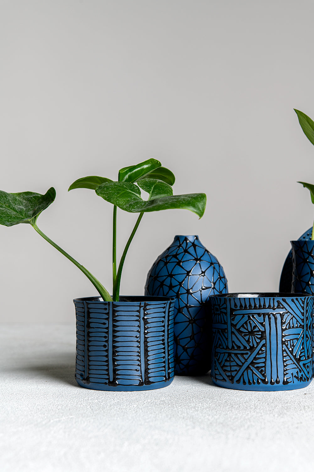 Porcelain Ceramic Planter, Handcrafted Indoor Planter, Multifunctional Ceramic Pot, Slip-Cast Decorative Planter, Home Decor Planter, Succulent Ceramic Pot, Elegant Cylindrical Planter, Colored Porcelain Planter, Artistic Indoor Plant Pot