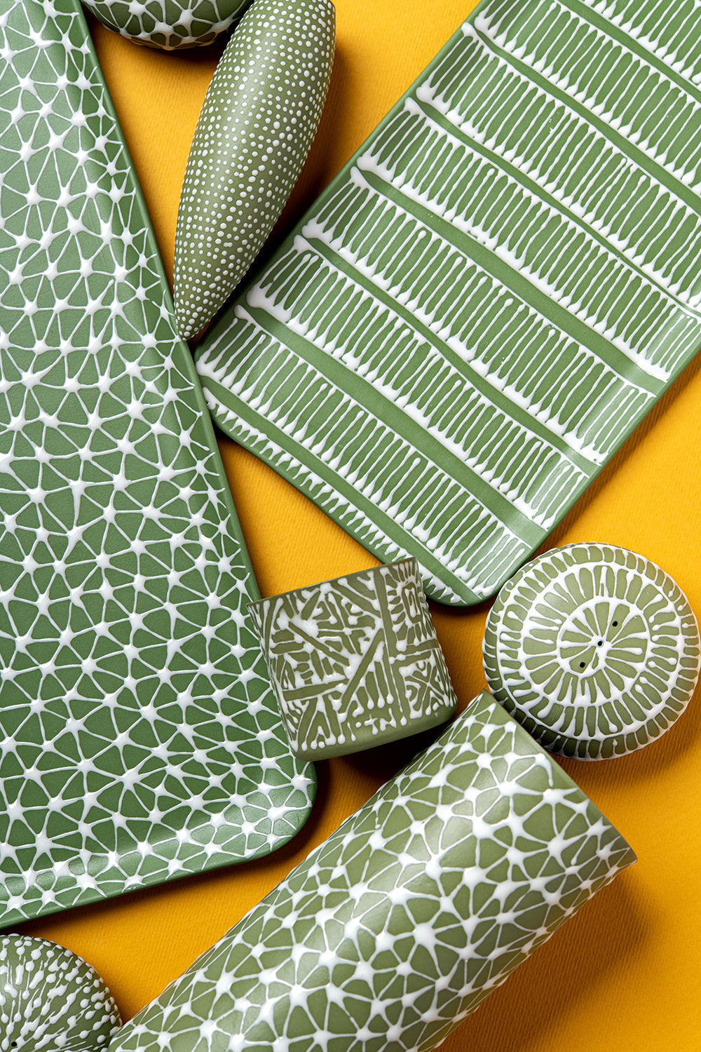 Porcelain Ceramic Planter, Handcrafted Indoor Planter, Multifunctional Ceramic Pot, Slip-Cast Decorative Planter, Home Decor Planter, Succulent Ceramic Pot, Elegant Cylindrical Planter, Colored Porcelain Planter, Artistic Indoor Plant Pot