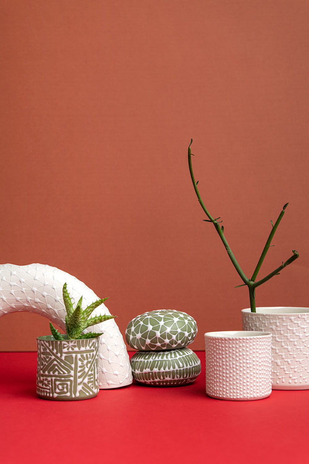 Porcelain Ceramic Planter, Handcrafted Indoor Planter, Multifunctional Ceramic Pot, Slip-Cast Decorative Planter, Home Decor Planter, Succulent Ceramic Pot, Elegant Cylindrical Planter, Colored Porcelain Planter, Artistic Indoor Plant Pot