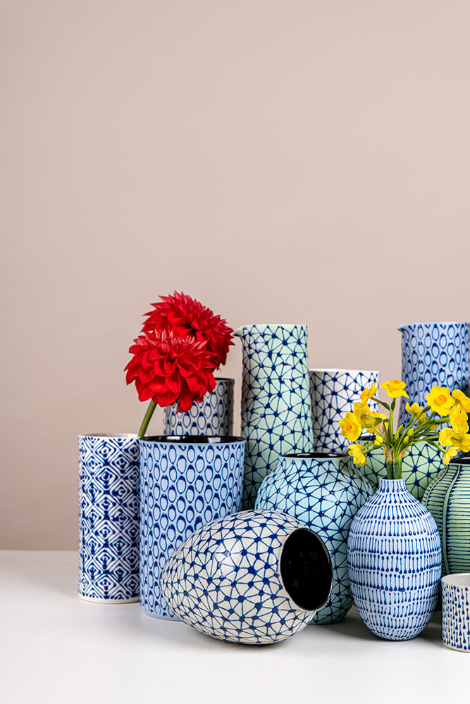 Porcelain Ceramic Planter, Handcrafted Indoor Planter, Multifunctional Ceramic Pot, Slip-Cast Decorative Planter, Home Decor Planter, Succulent Ceramic Pot, Elegant Cylindrical Planter, Colored Porcelain Planter, Artistic Indoor Plant Pot